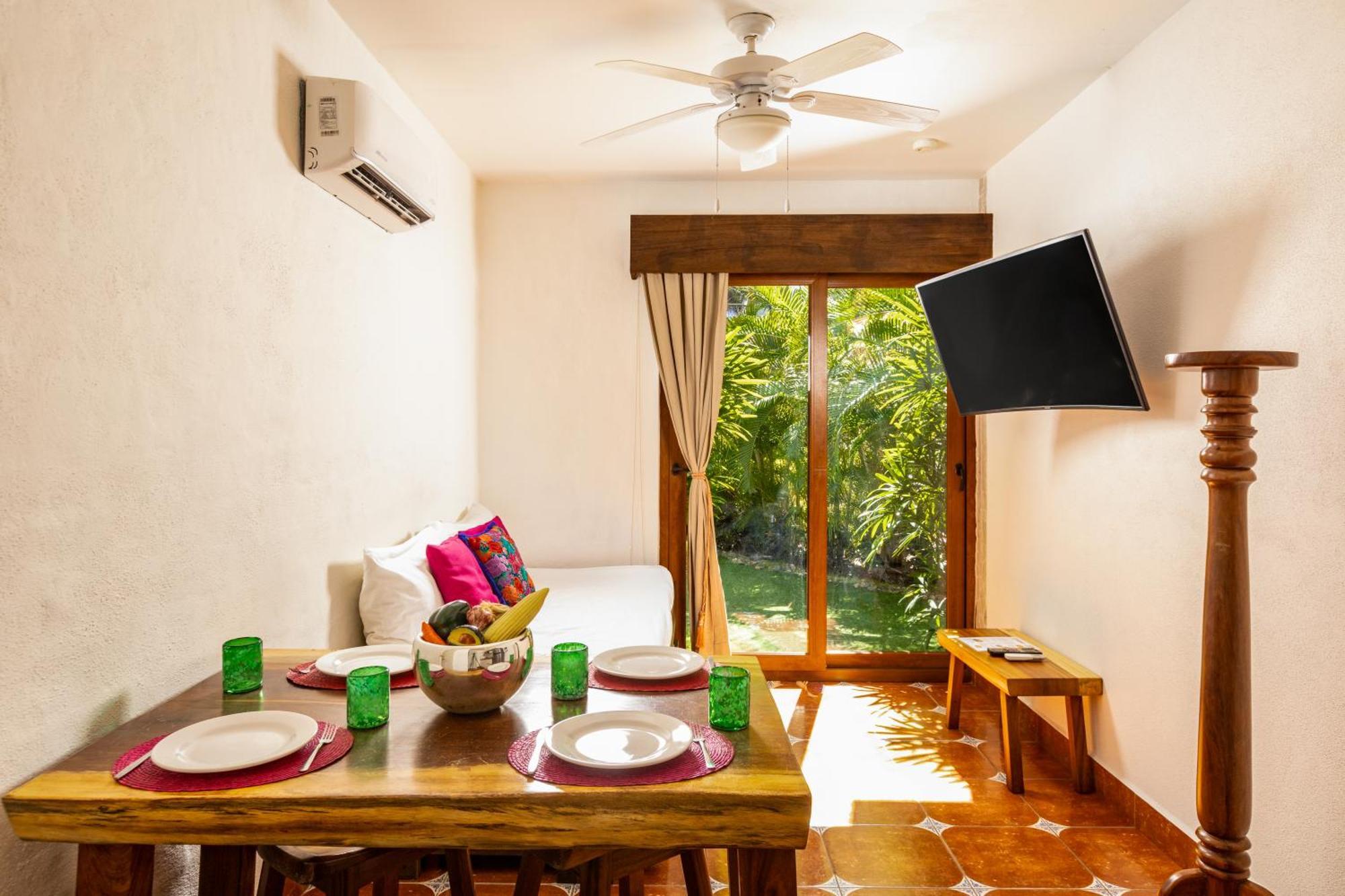 Casa Loteria -Pueblito Sayulita- Colorful, Family And Relax Experience With Private Parking And Pool Hotel Exterior photo