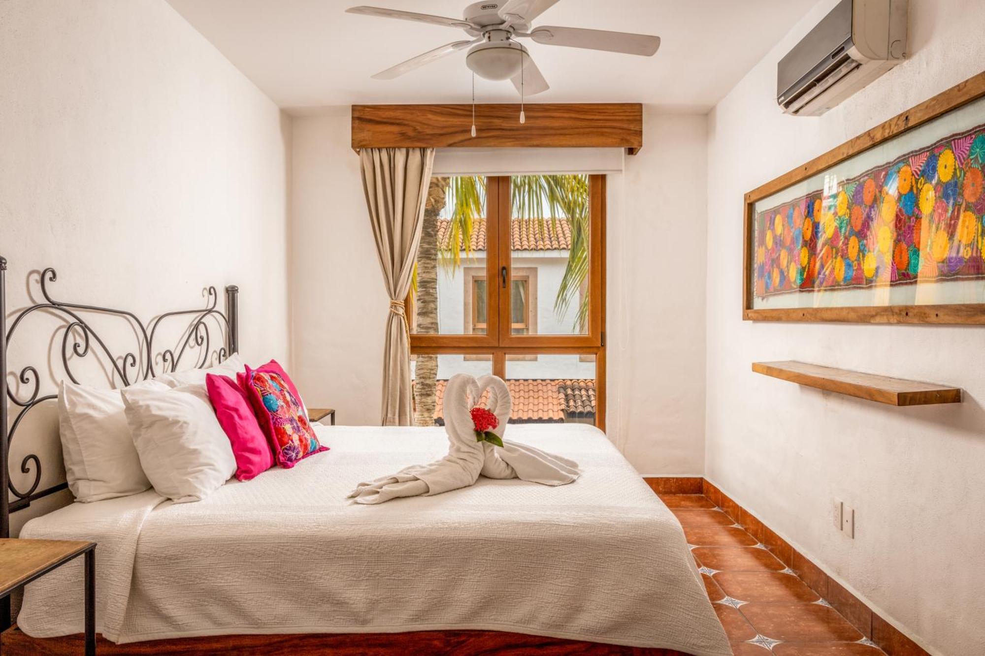 Casa Loteria -Pueblito Sayulita- Colorful, Family And Relax Experience With Private Parking And Pool Hotel Exterior photo