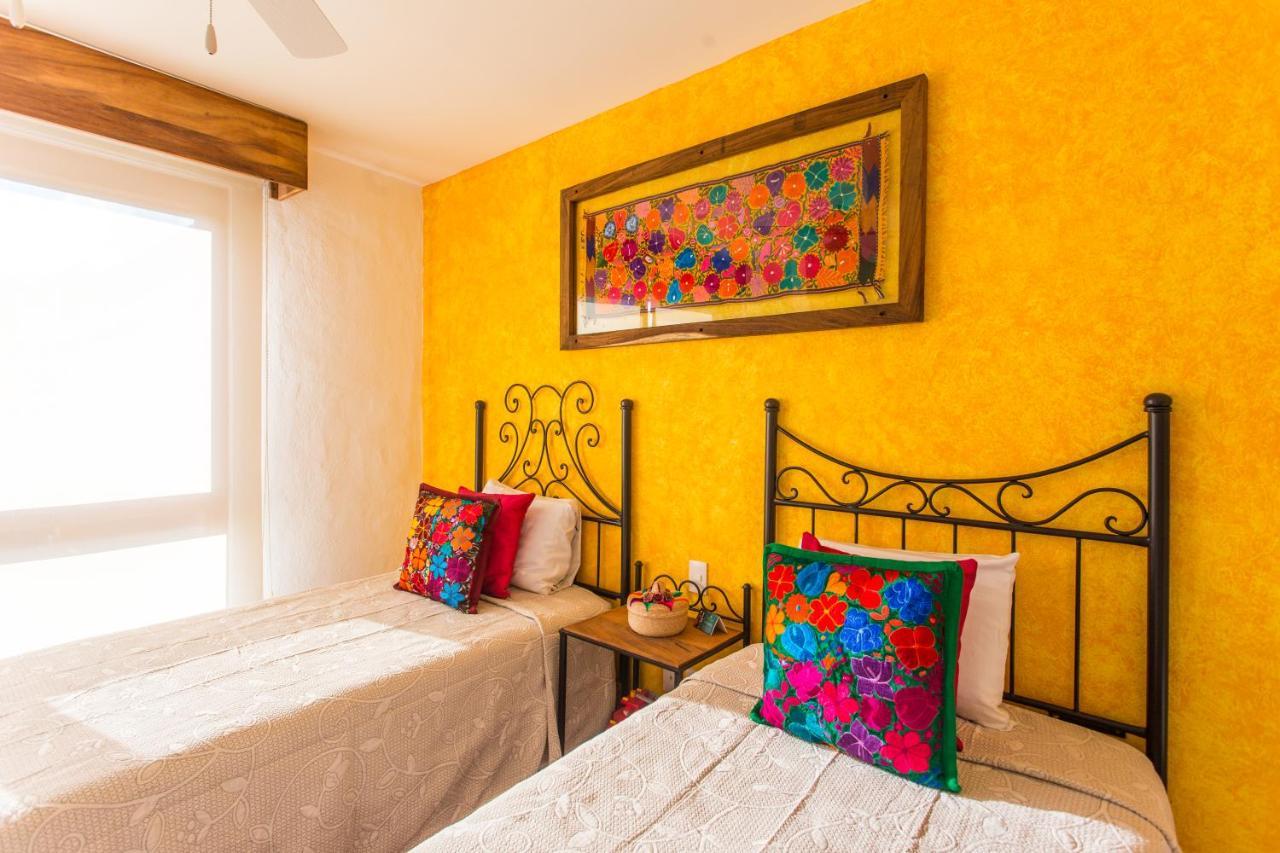 Casa Loteria -Pueblito Sayulita- Colorful, Family And Relax Experience With Private Parking And Pool Hotel Exterior photo