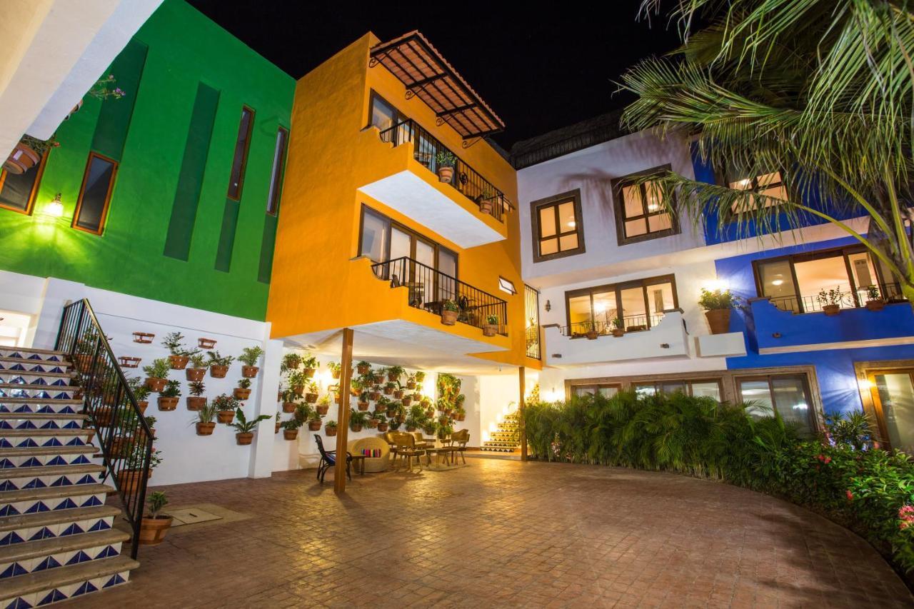 Casa Loteria -Pueblito Sayulita- Colorful, Family And Relax Experience With Private Parking And Pool Hotel Exterior photo